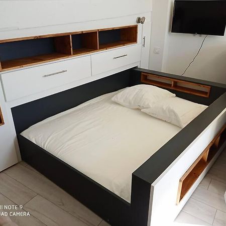 Avignon Hyper Centre:Studio Cosy Et Calme מראה חיצוני תמונה